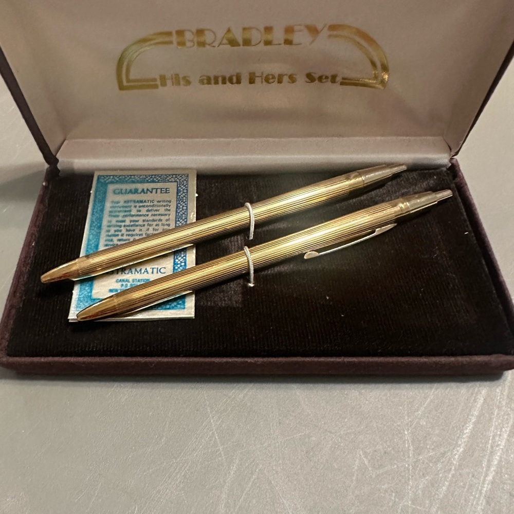 Bradley Gold Pen Set